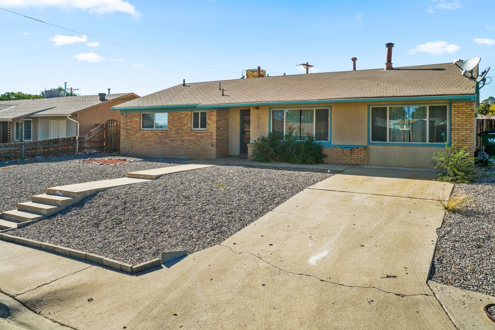 4313 Wilshire Dr, Farmington, NM 87402 - photo 1