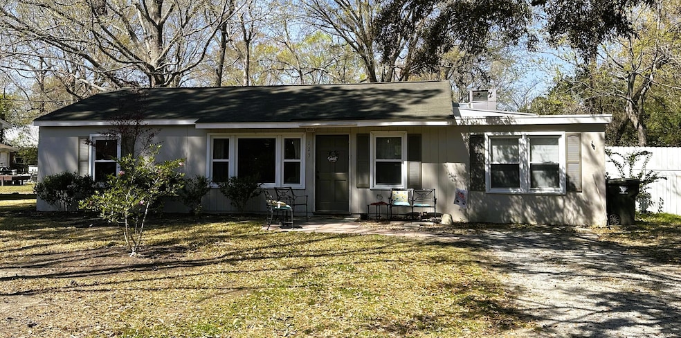 Under Contract $240,000 • Co-Listing Agent