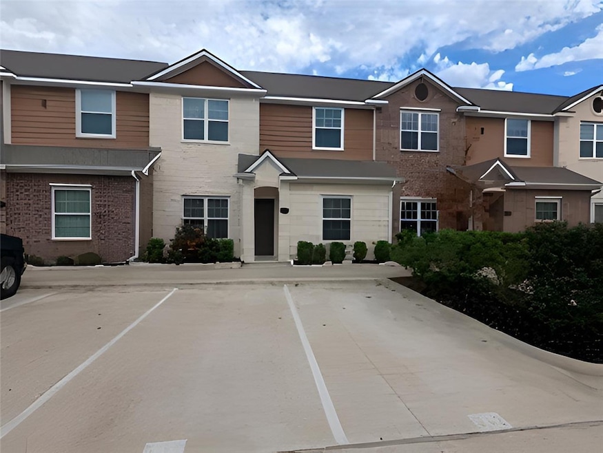 301 Southwest Pkwy unit 351, College Station, TX 77840 - photo 1