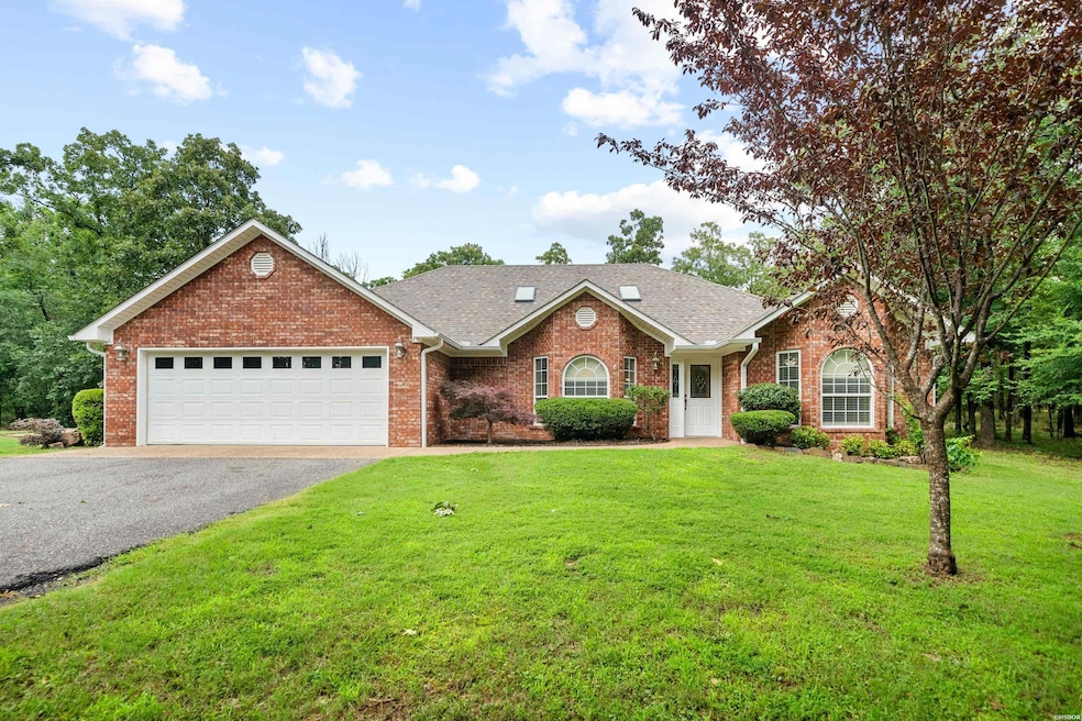 828 Lakeshore Dr, Hot Springs National Park, AR 71913 - photo 1