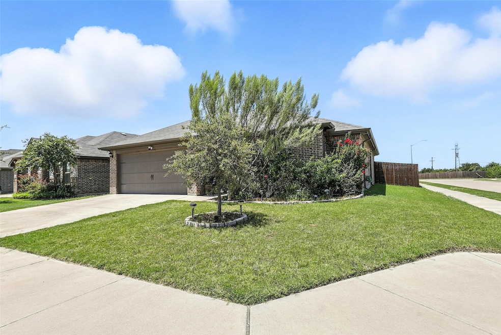 Pending $290,000 • Co-Listing Agent