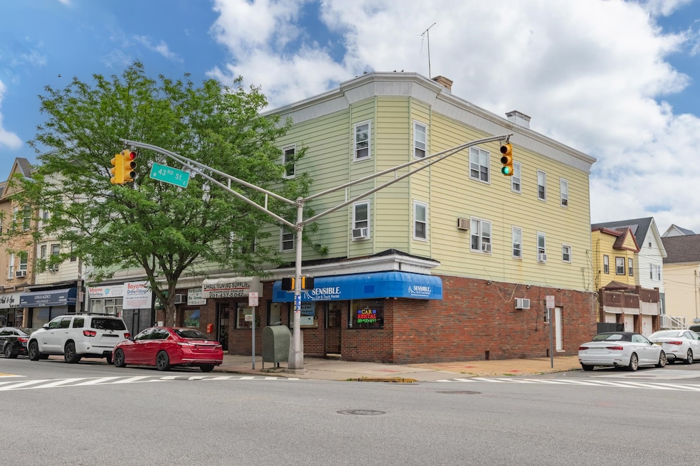 910-912 Broadway unit 3, Bayonne, NJ 07002 - photo 1