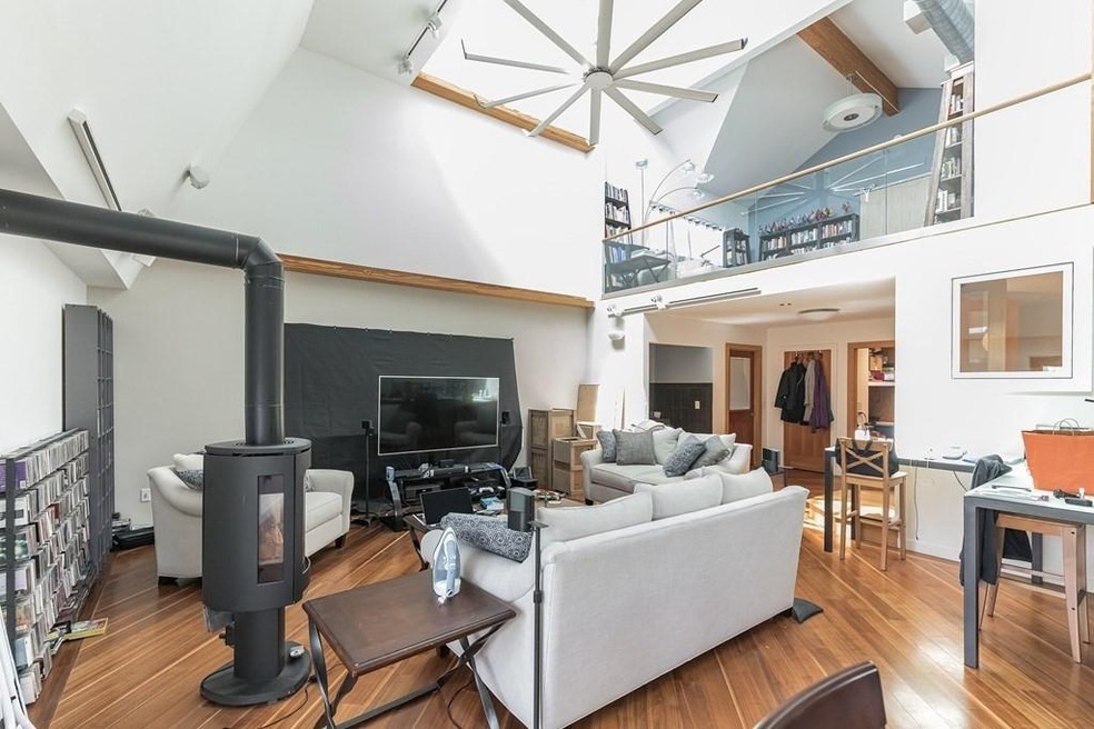 26 Roosevelt Dr, Bristol, RI 02809 - photo 1