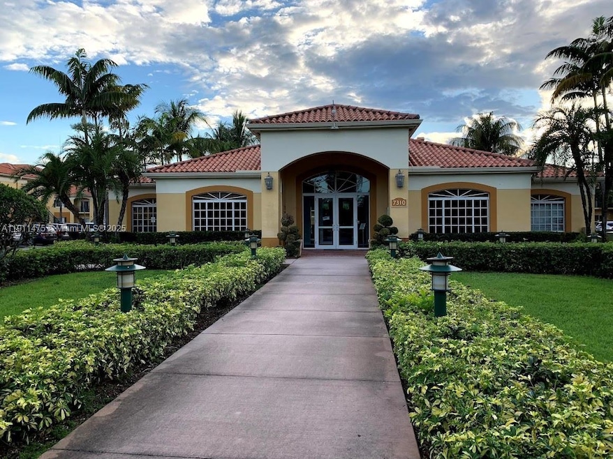7350 NW 114th Ave unit 308, Doral, FL 33178 - photo 1
