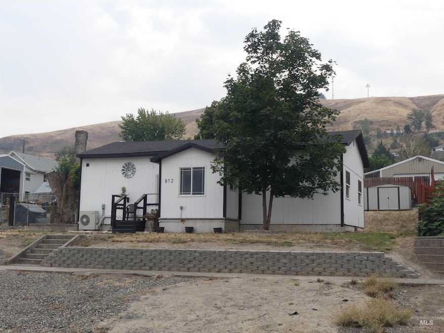 812 2nd St, Asotin, WA 99402 - photo 1