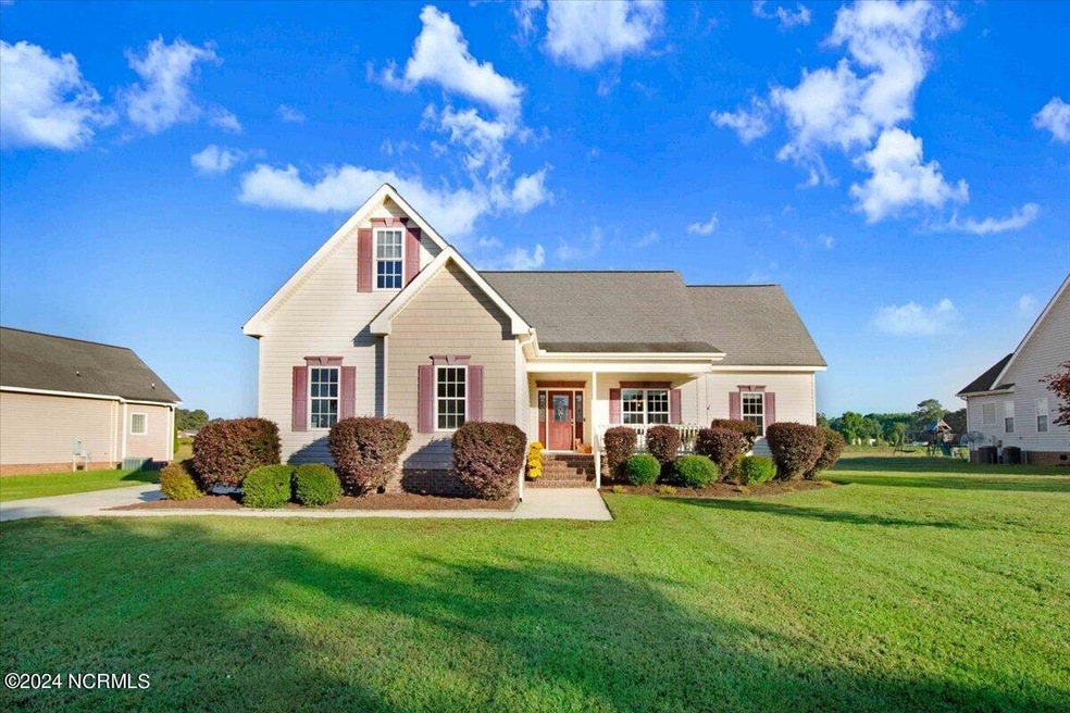 01-207 Ellington Way-1