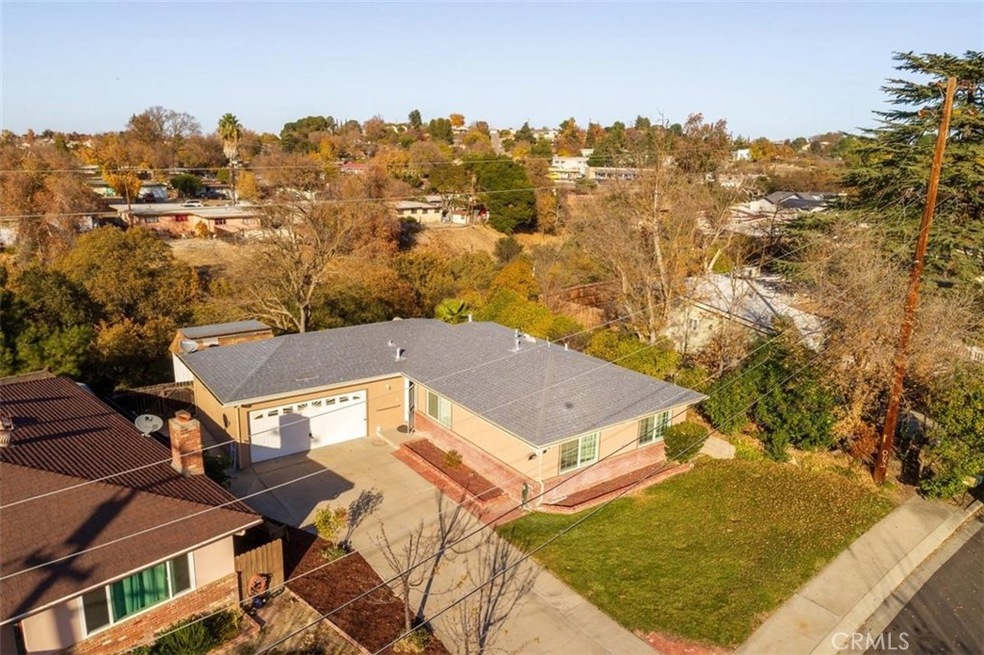 545 Moss Ave, Paso Robles, CA 93446 - photo 1