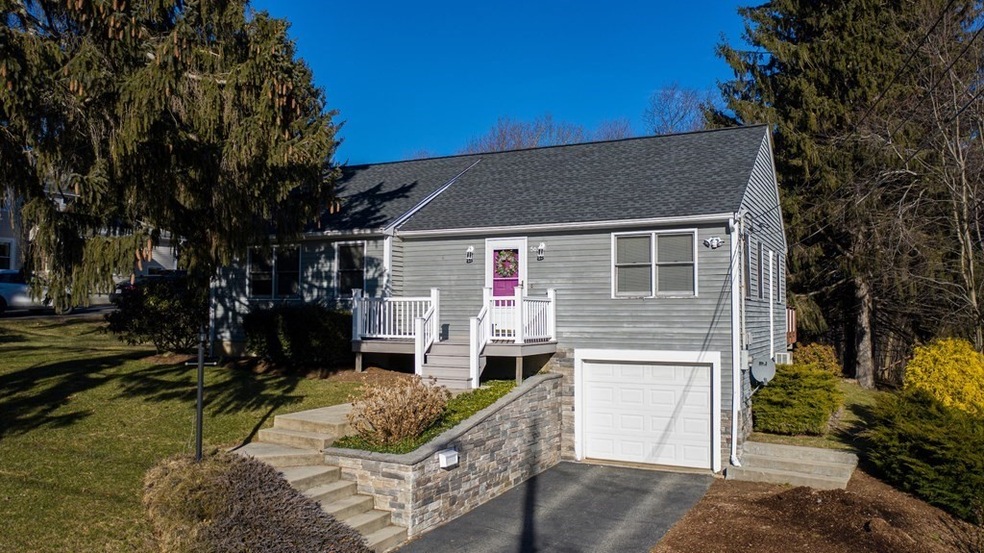 56 Lanesboro Rd, Worcester, MA 01606 - photo 1