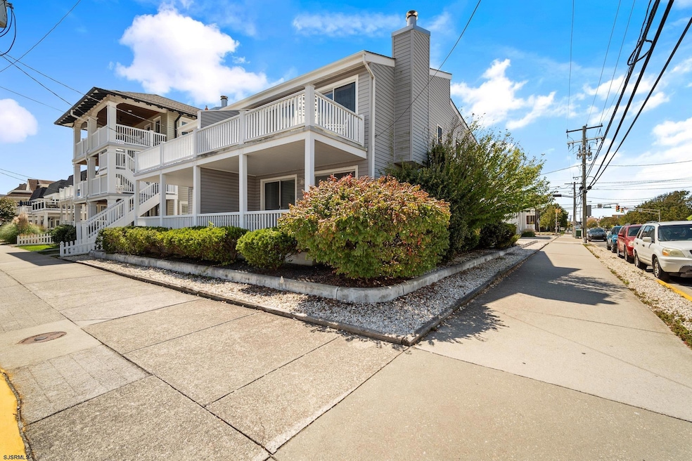 For Sale $1,249,000 • Co-Listing Agent