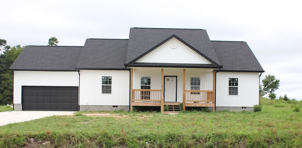 900 Michaels Rd, Trenton, GA 30752 - photo 1