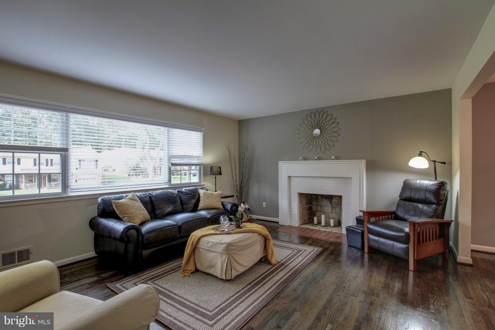 4409 Pickett Rd, Fairfax, VA 22032 - photo 1