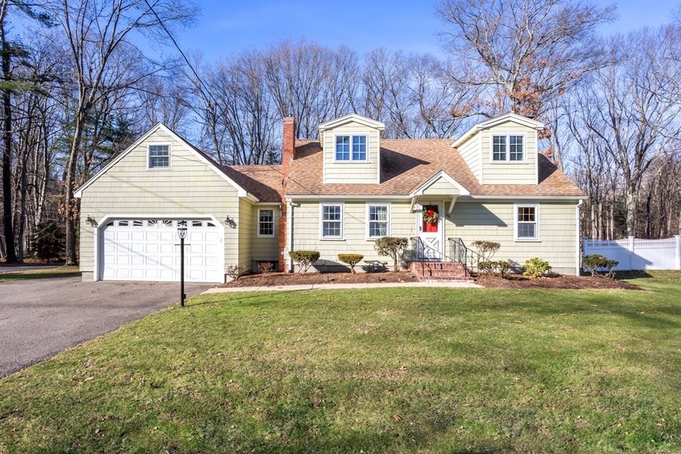 388 Partridge St, Franklin, MA 02038 - photo 1