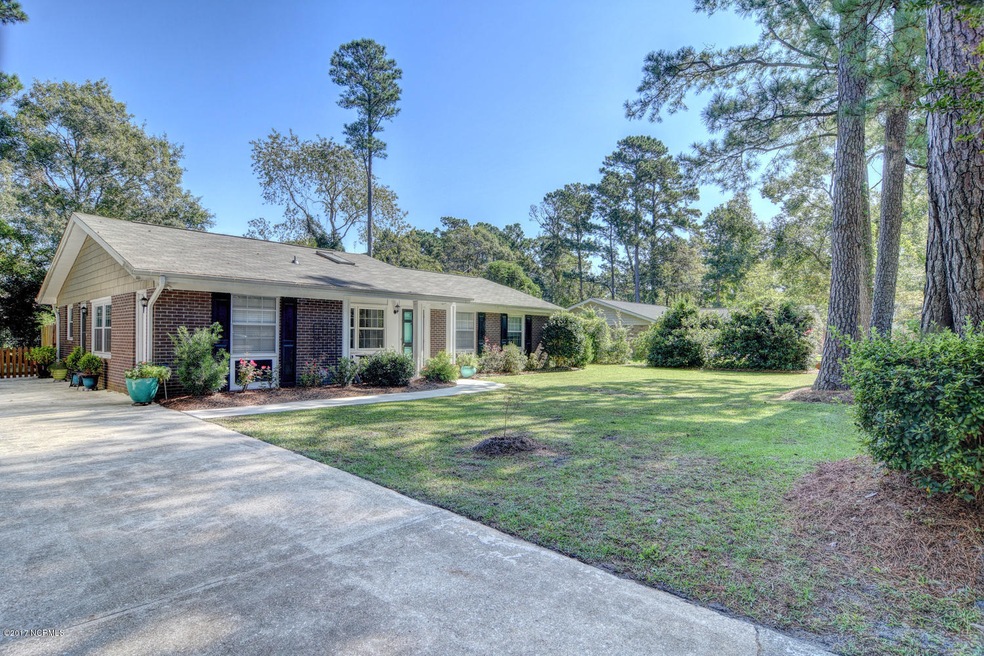3410 Middle Sound Loop Rd-large-001-8-DS