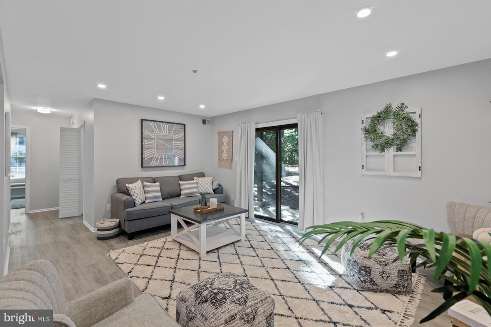 1 Button Gwinett Bldg unit 1, Blackwood, NJ 08012 - photo 1