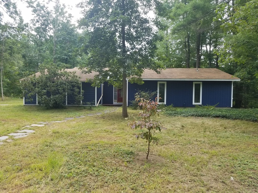 29 Hickory Ln, Amherst, MA 01002 - photo 1