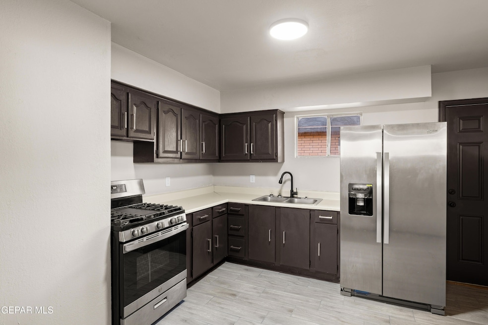 4614 Vulcan Ave, El Paso, TX 79904 - photo 1