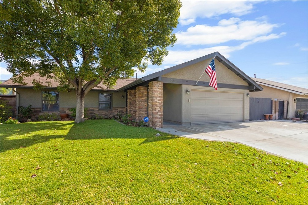 Sold $915,000 • Co-Listing Agent