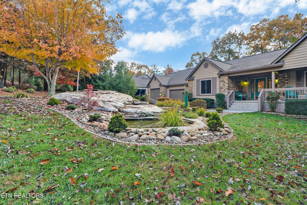 17 FOREST HILL COURT