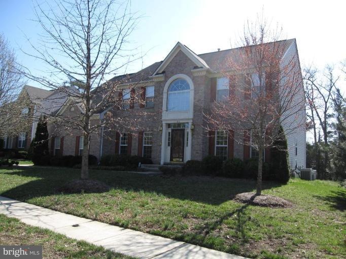 7703 Old Barn Rd, Bowie, MD 20715 - photo 1