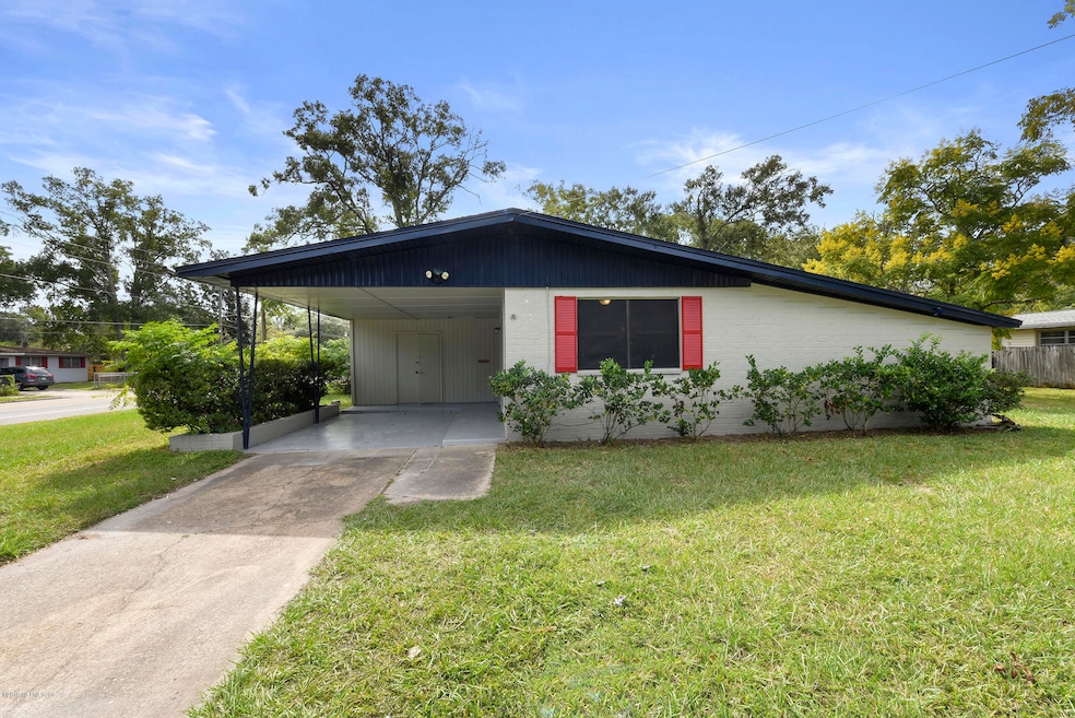 6404 Solandra Dr, Jacksonville, FL 32210 - photo 1