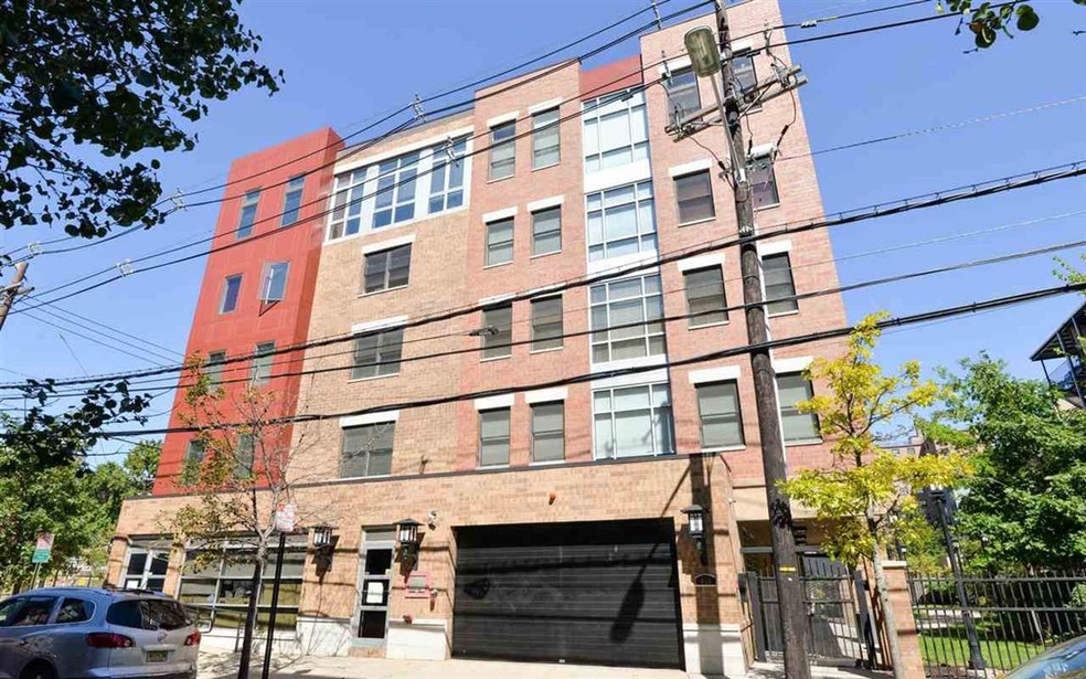 650 2nd St unit 3G, Hoboken, NJ 07030 - photo 1