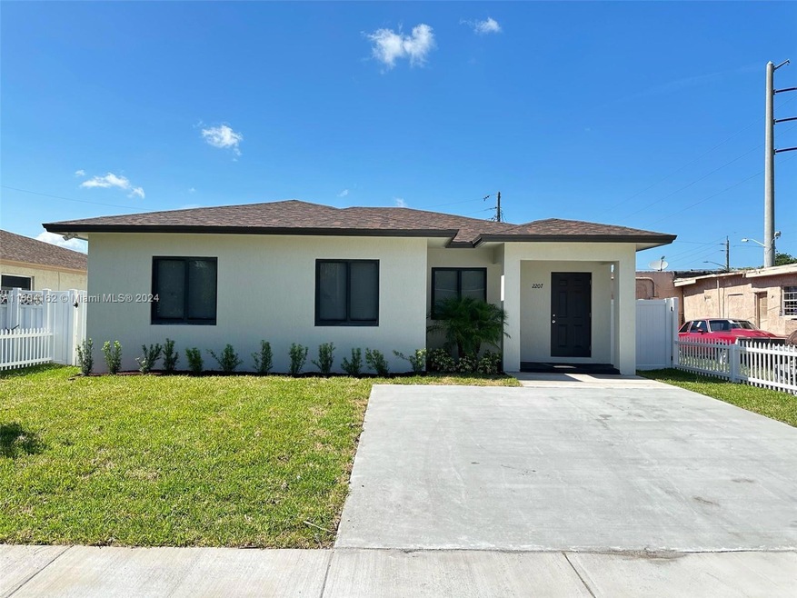 2207 Simms St, Hollywood, FL 33020 - photo 1