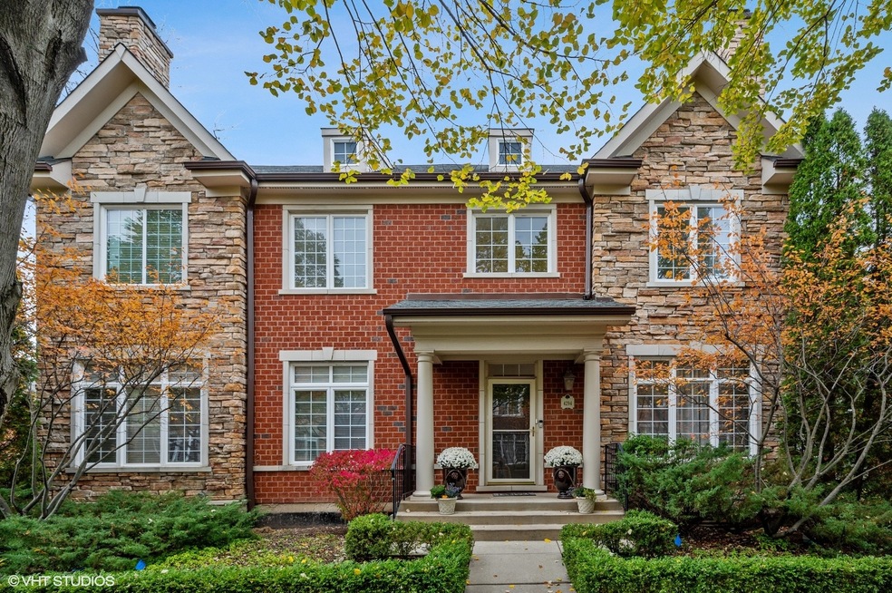 4294 Linden Tree Ln, Glenview, IL 60026 - photo 1