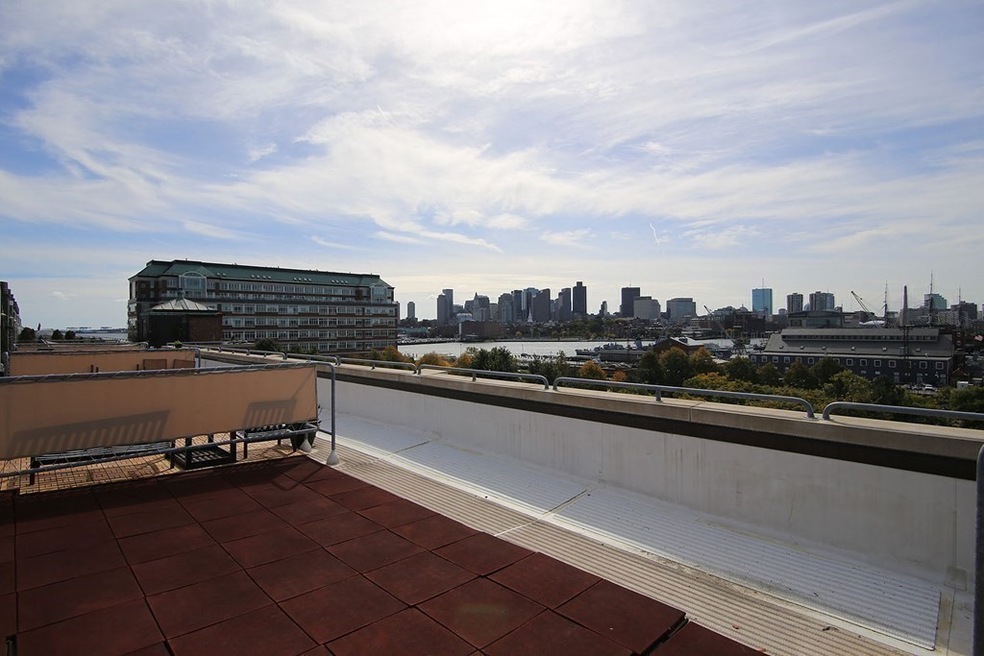 Parris Landing unit 3526, Charlestown, MA 02129 - photo 1