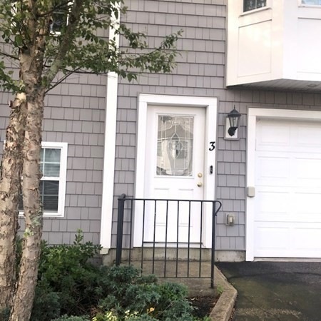 12 Ricciuti Dr unit 3, Quincy, MA 02169 - photo 1