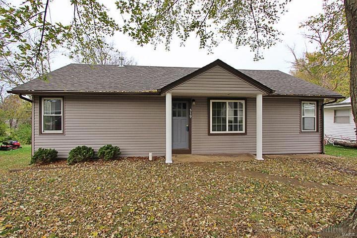 519 Wesley Dr, Farmington, MO 63640 - photo 1