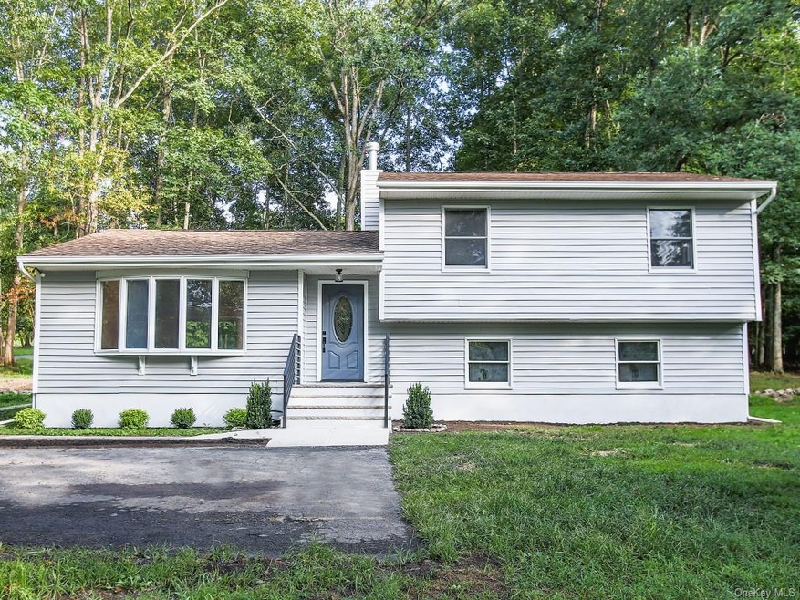 593 Decker Rd, Wallkill, NY 12589 - photo 1