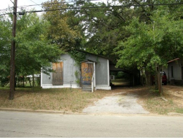 700 1st St, Nacogdoches, TX 75961 - photo 1