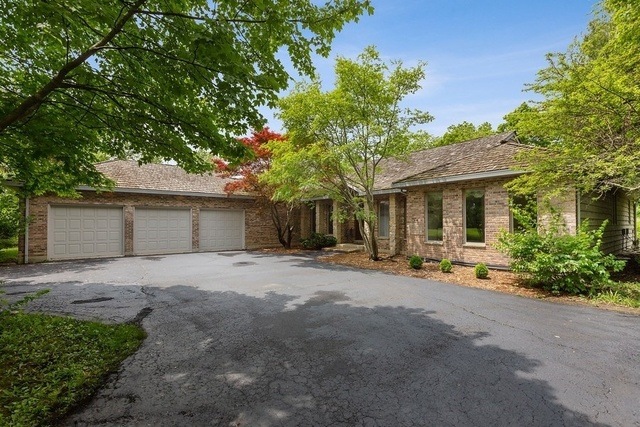 23W714 Wayewood Ln, Naperville, IL 60565 - photo 1