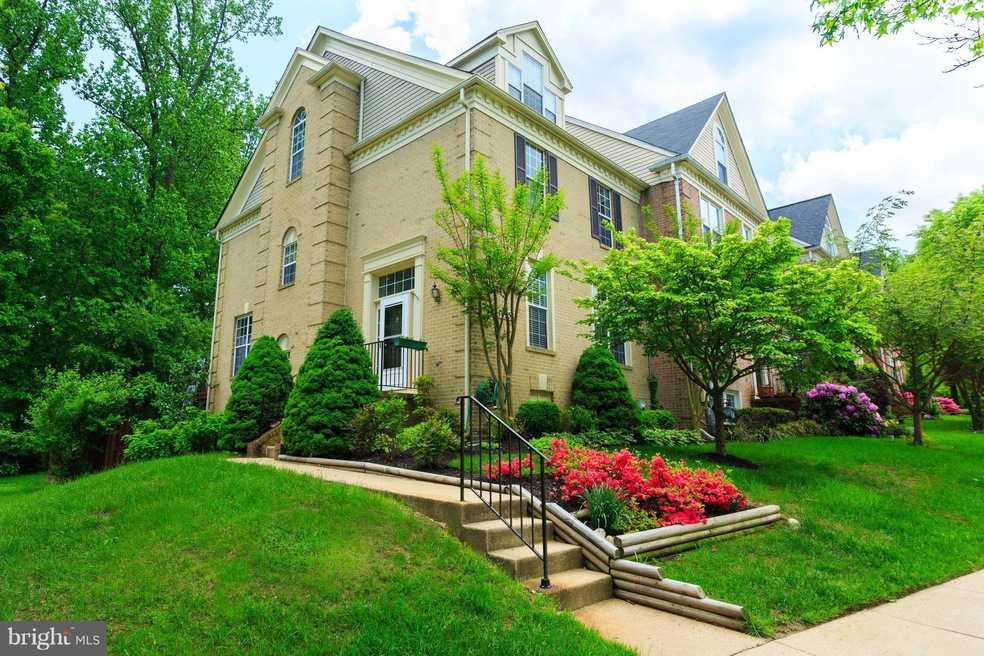 11957 Thurloe Dr, Lutherville Timonium, MD 21093 - photo 1