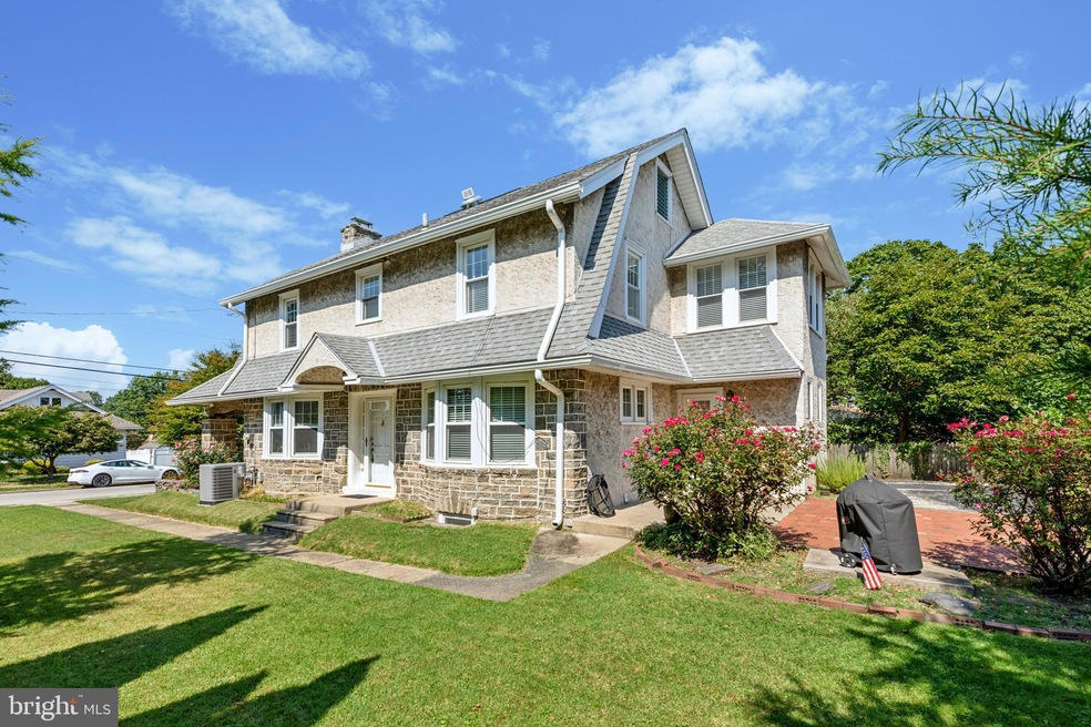 237 Strathmore Rd, Havertown, PA 19083 - photo 1