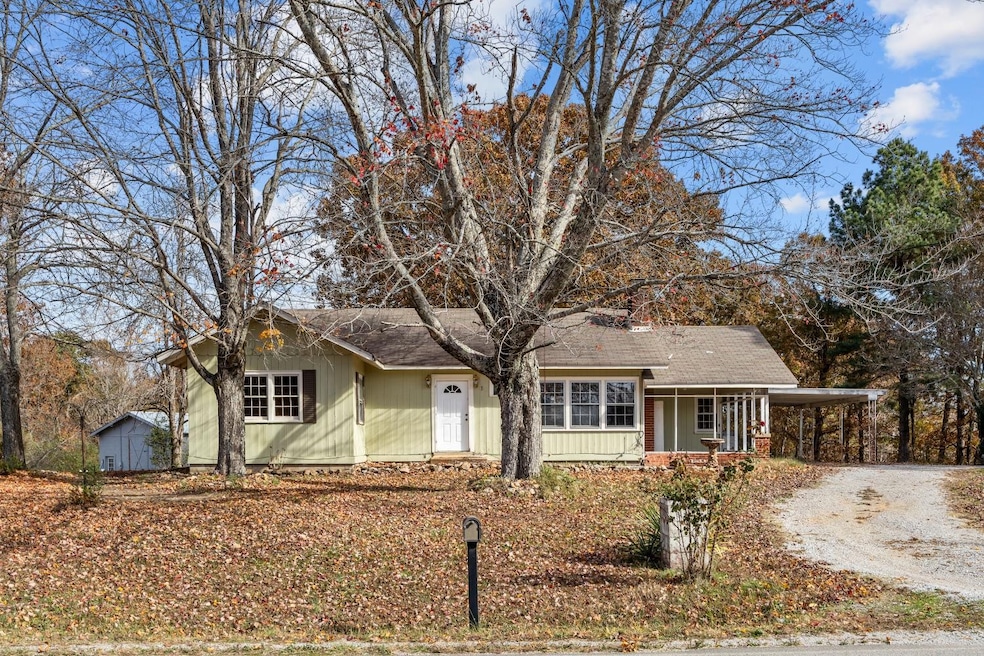 1260 Clydeton Rd, Waverly, TN 37185 - photo 1