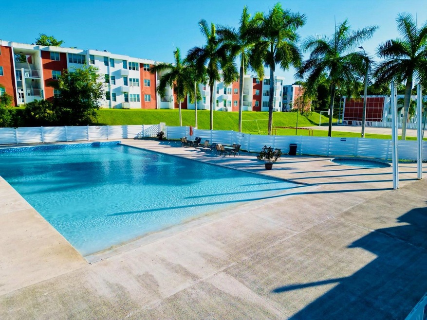 C-4 Cond Colinas de Sol I unit 2711, Bayamon, PR 00956 - photo 1