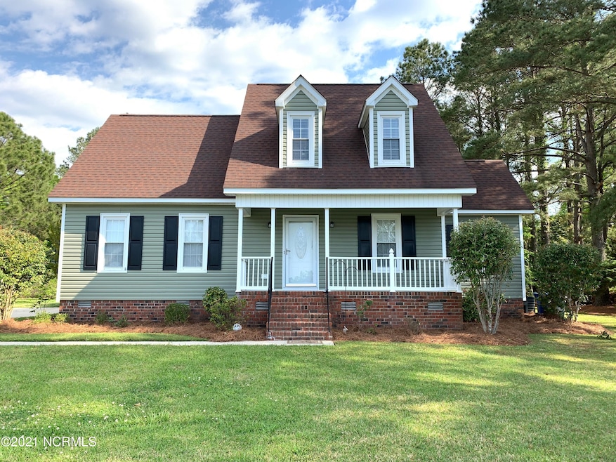 691 Corbett St, Winterville, NC 28590 - photo 1