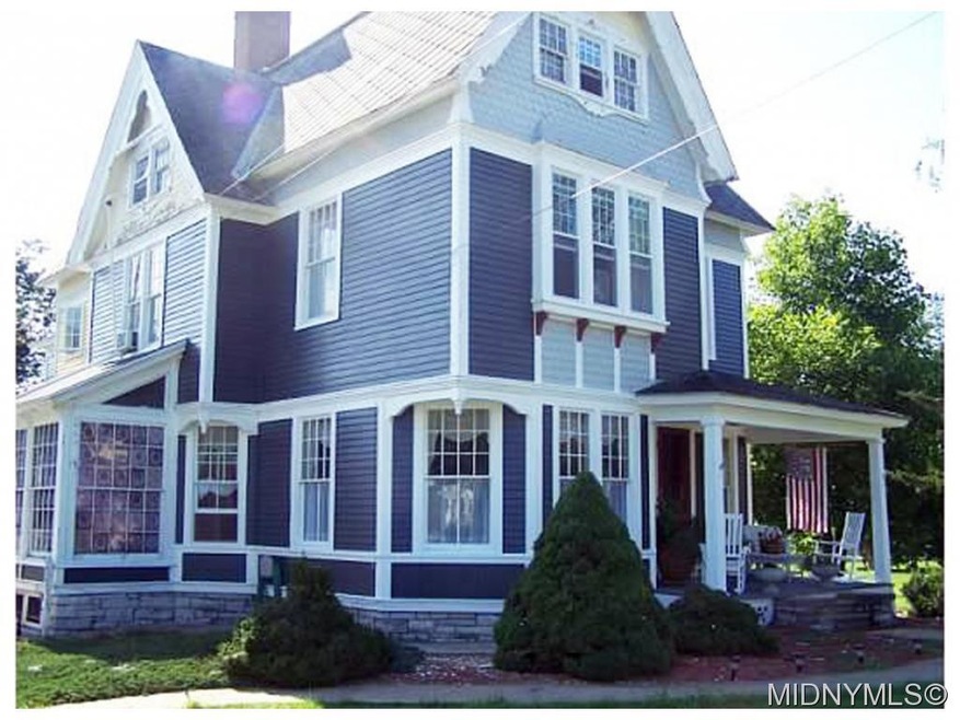 VICTORIAN HOME