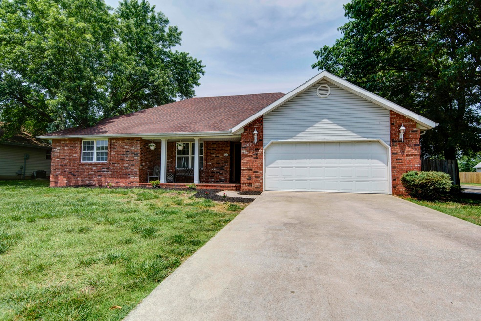 1101 W Verna Ln, Nixa, MO 65714 - photo 1