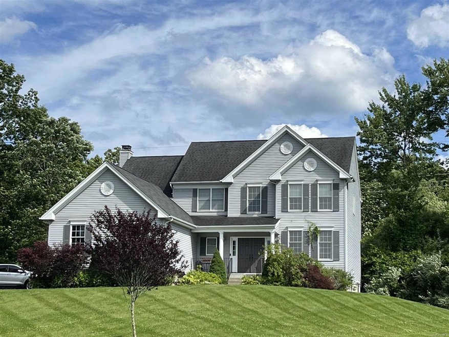 10 Doolin Ct, Wappingers Falls, NY 12590 - photo 1