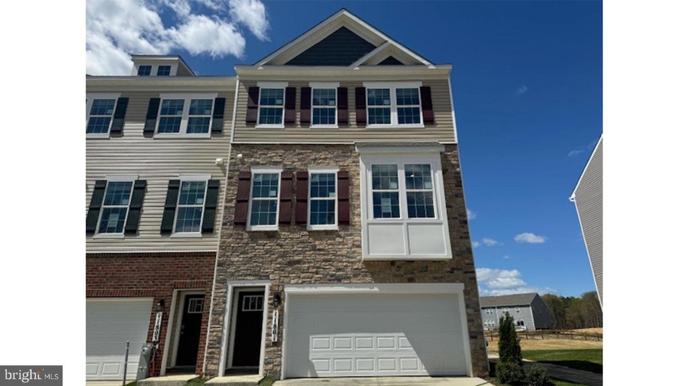 11801 Wynnifred Place, Glenn Dale, MD 20769 - photo 1