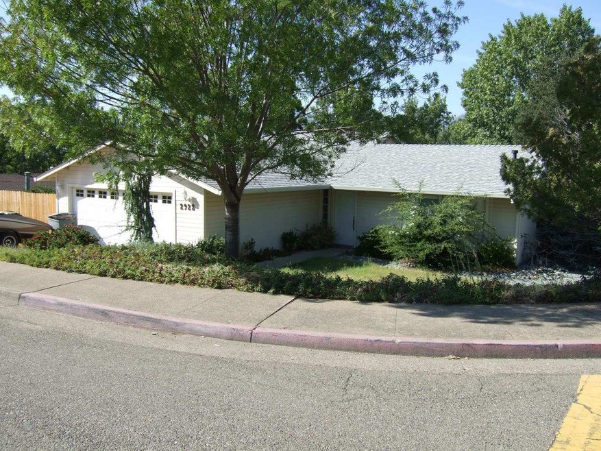 2922 Monte Bello Dr, Redding, CA 96001 - photo 1