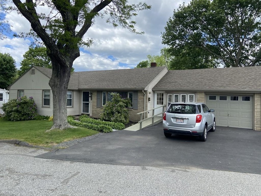 61 Edgemere Rd, Lynn, MA 01904 - photo 1