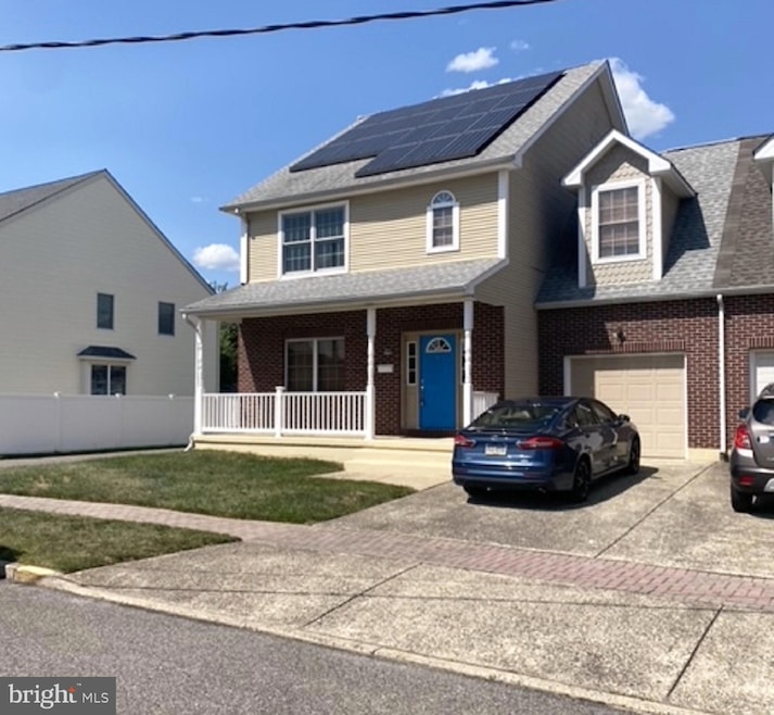 Sold $429,900 • Co-Listing Agent