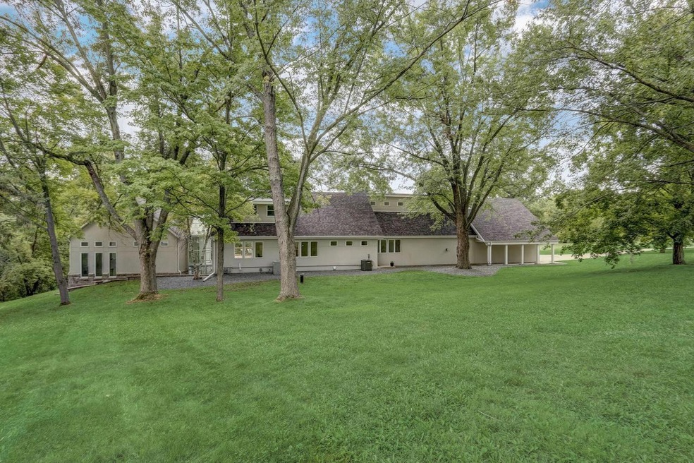 2-web-or-mls-W Observatory Rd-002