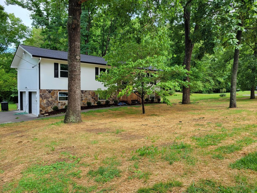 8223 Rolling Stone Side of House