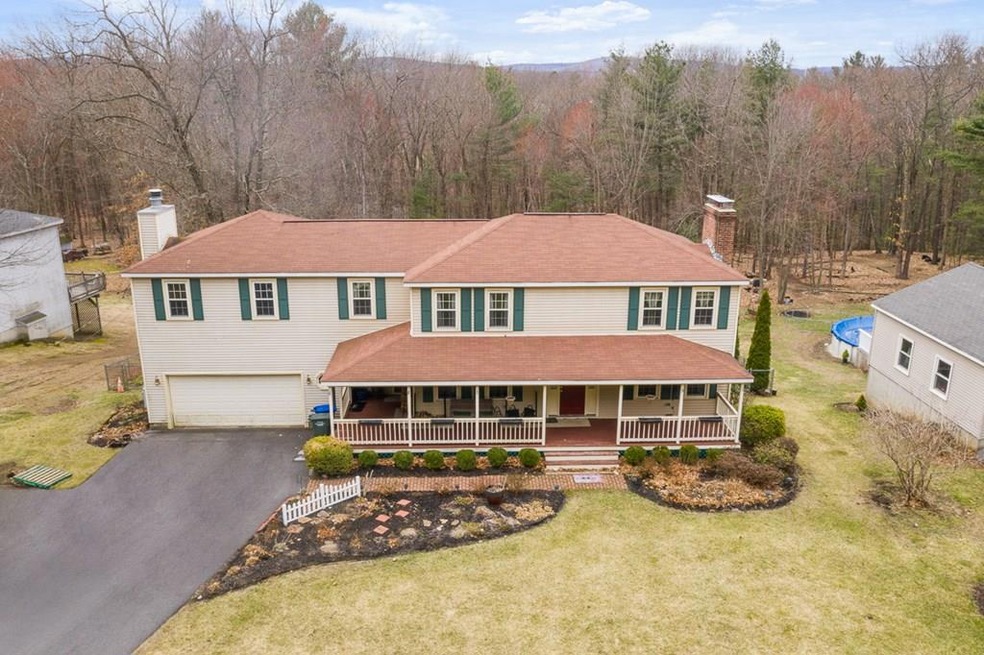 87 Johnny Appleseed Ln, Leominster, MA 01453 - photo 1