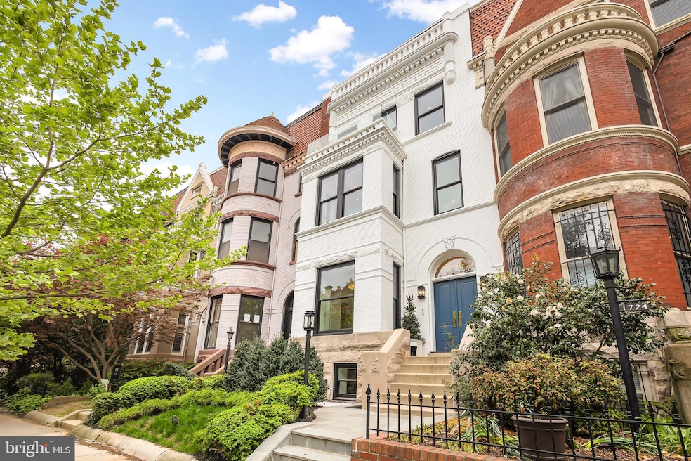 Sold $3,700,000 • Co-Listing Agent