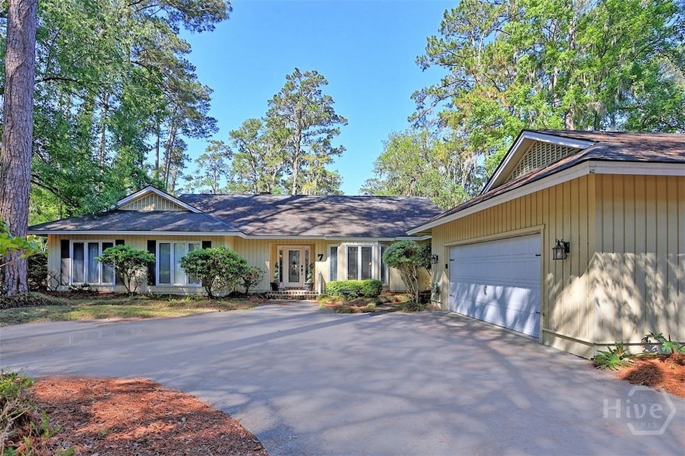 7 Rebecca Ln